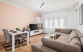 Apartment Colapis